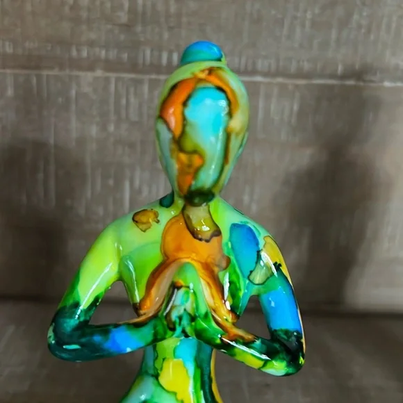 HANDCRAFTED Ceramic Painted Yoga Pose Figurines (Set of 2) - Picture 7 of 14